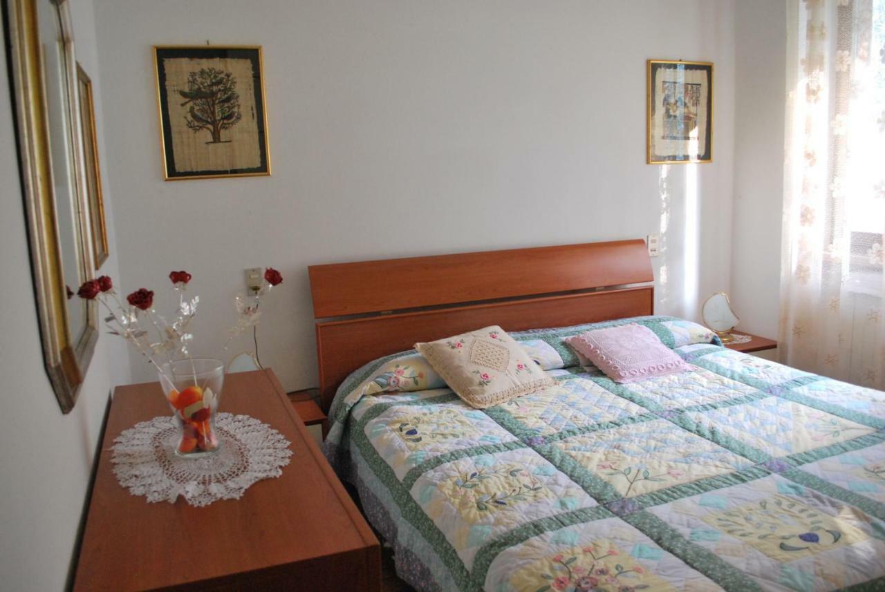 Aldinhaus Apartment เบรนโซเน ซูล การ์ดา ภายนอก รูปภาพ